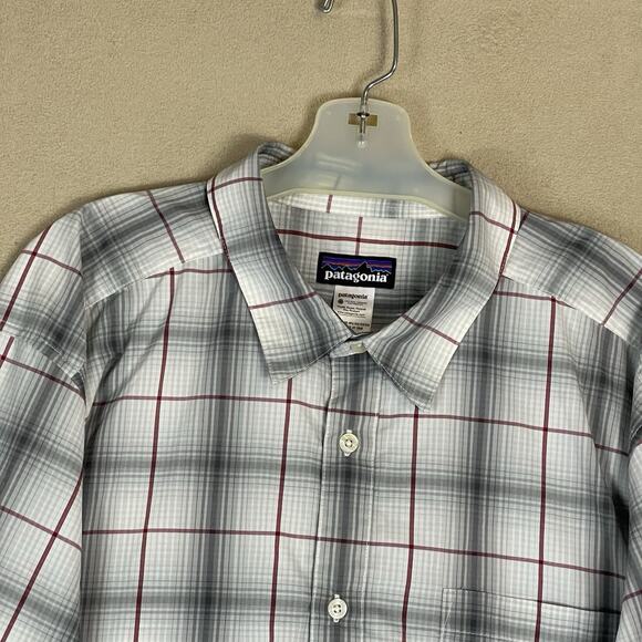 Patagonia Shirt Mens XL Gray Striped Long Sleeve Stretch Lightweight Pocket - Picture 2 of 12